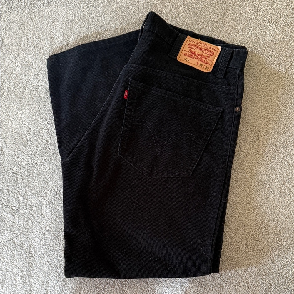 Levi's Men's Dark Black curdoroy Relaxed Jeans